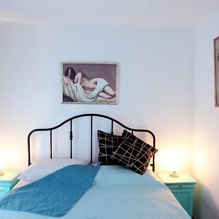 Tanya-apartments And Hvar Town