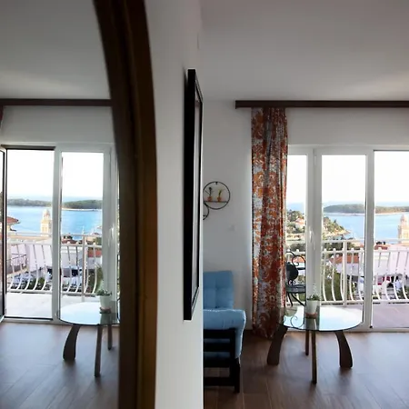 Pensionat Tanya-apartments And 3*