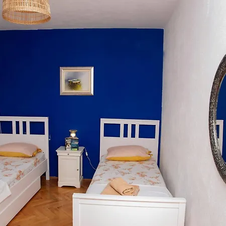 Tanya-apartments And 3*