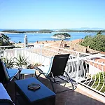 Πανσιόν Tanya-apartments And