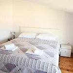 Πανσιόν Tanya-apartments And