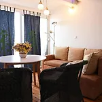 Tanya-apartments And Πανσιόν 3*