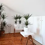 Tanya-apartments And 3* Χβαρ