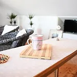 Tanya-apartments And Πανσιόν 3*