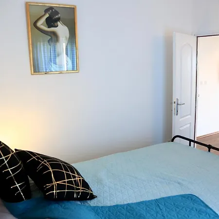 Konukevi Tanya-apartments And