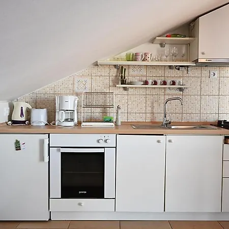 Tanya-apartments And Χβαρ