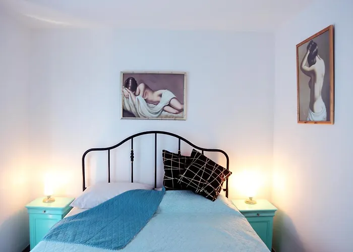 Tanya-apartments And Hvar Town