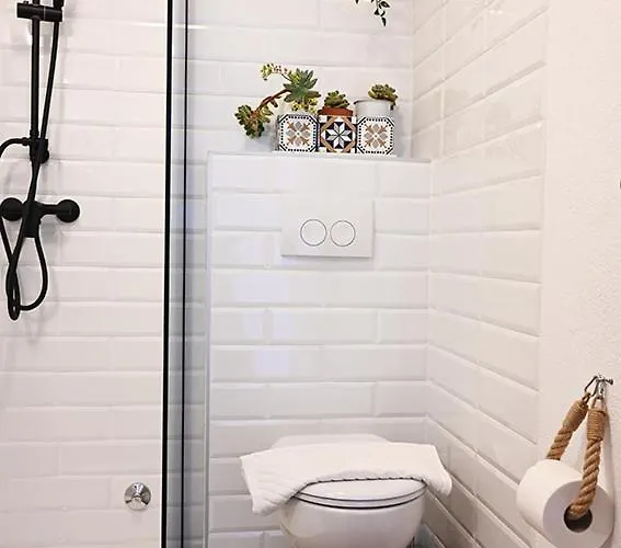 Tanya-apartments And Gasthof 3*