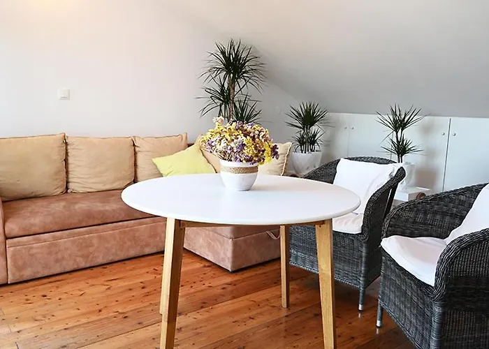 Tanya-apartments And 3* Hvar Town