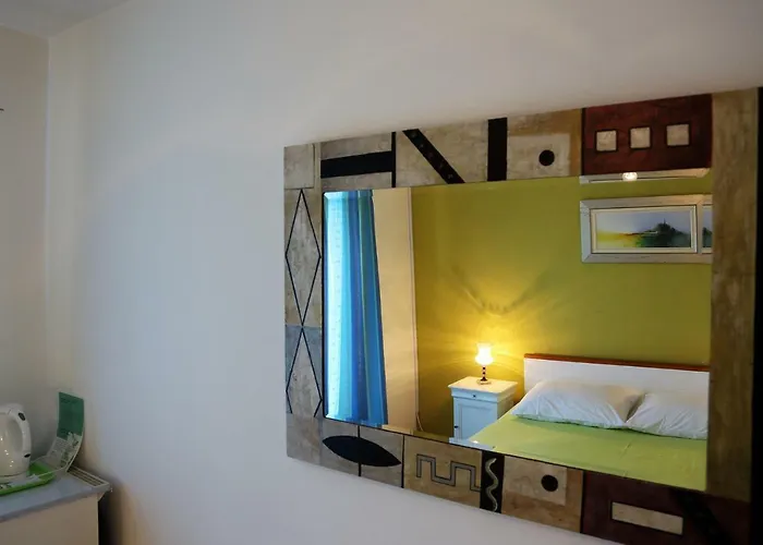 Tanya-apartments And Gasthof 3*