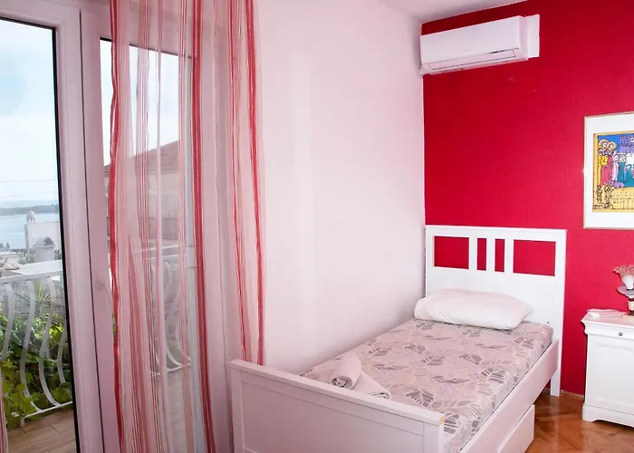 Vendégház Tanya-apartments And 3*