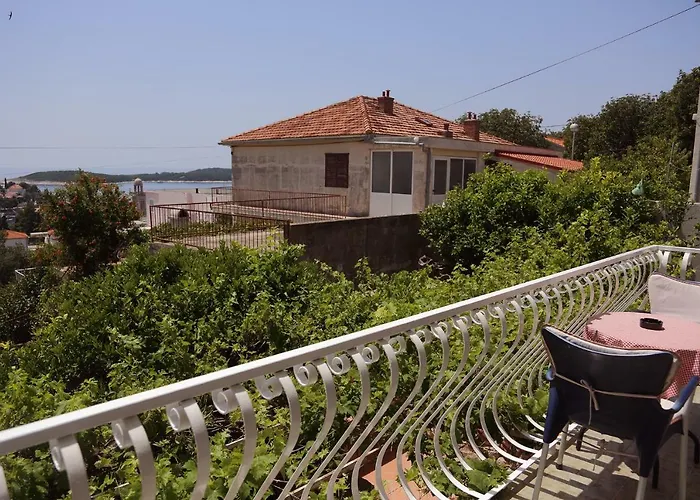 Tanya-apartments And Vendégház